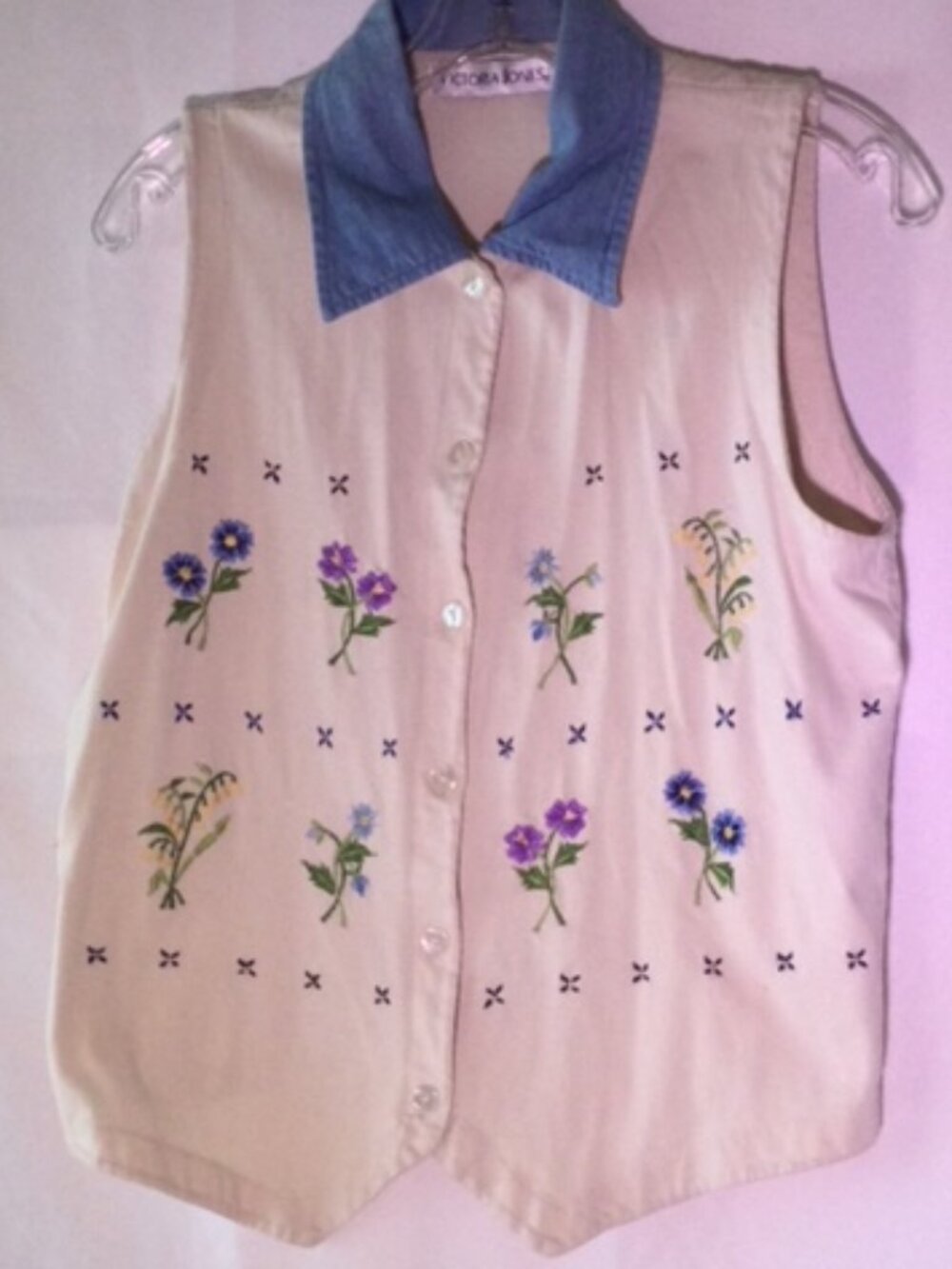 Victoria Jones 100% Cotton Vintage Embroidered Floral Sleeveless Blouse Small